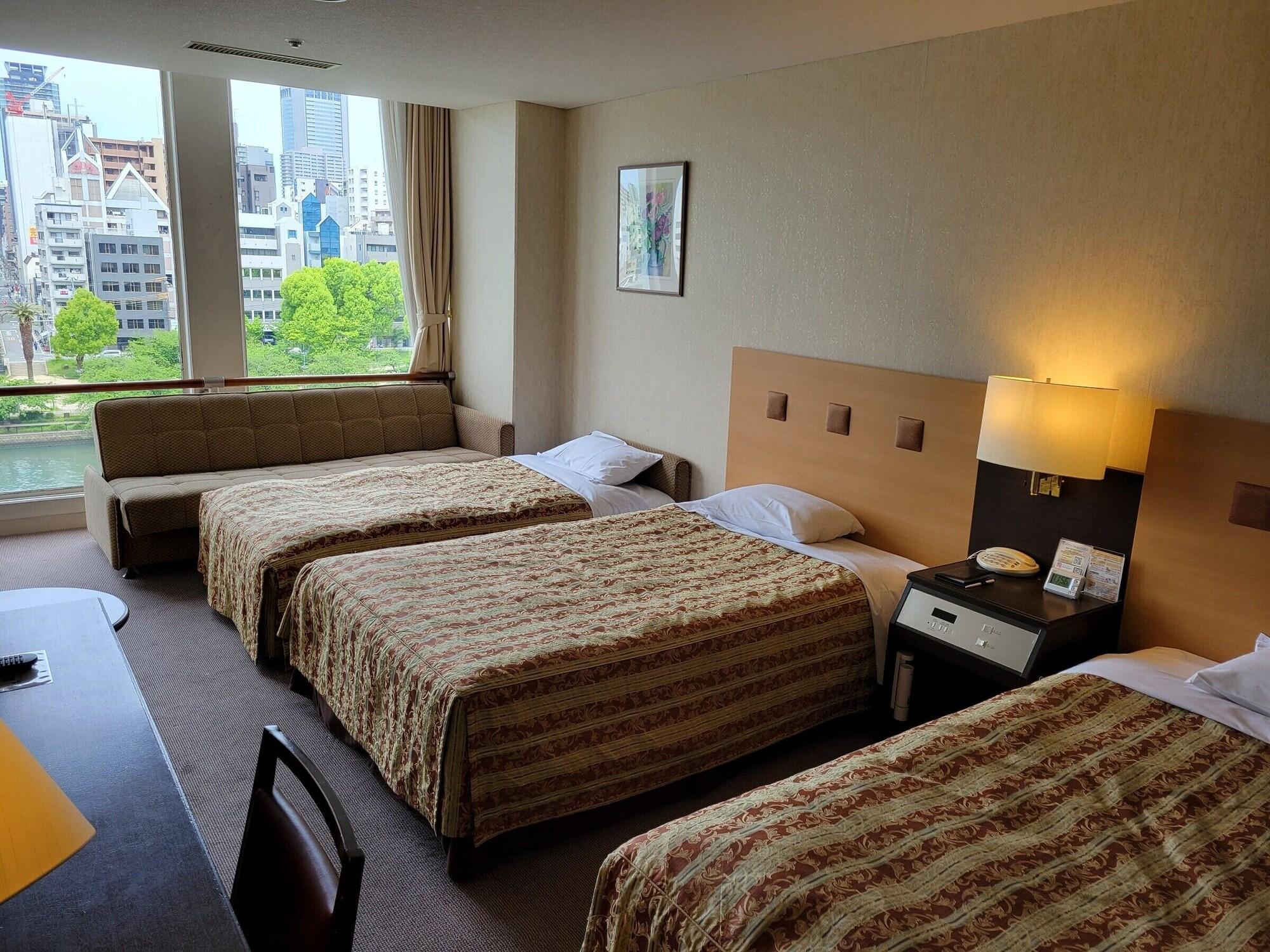 Hotel Osaka Castle Екстериор снимка