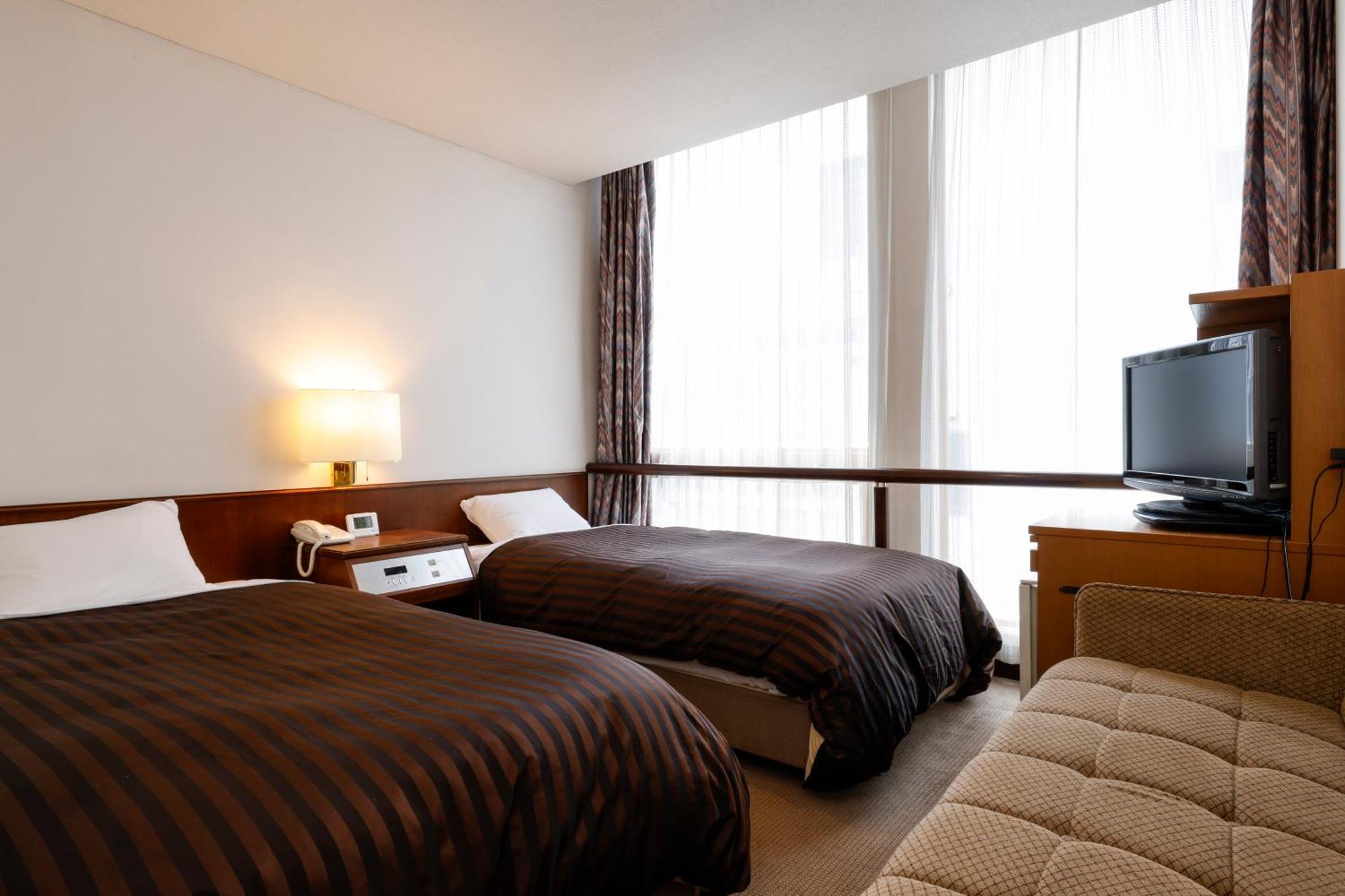 Hotel Osaka Castle Екстериор снимка
