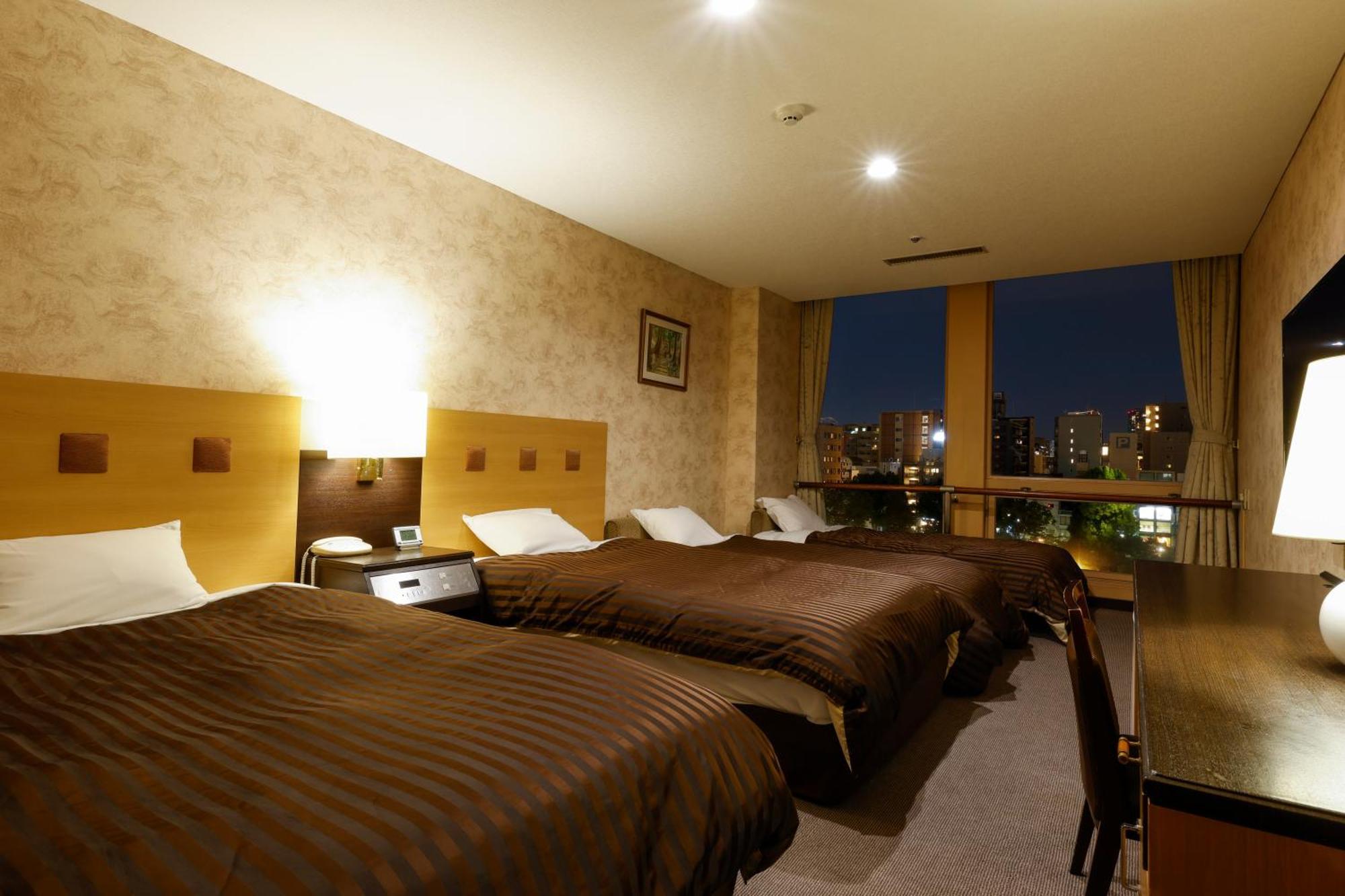 Hotel Osaka Castle Екстериор снимка