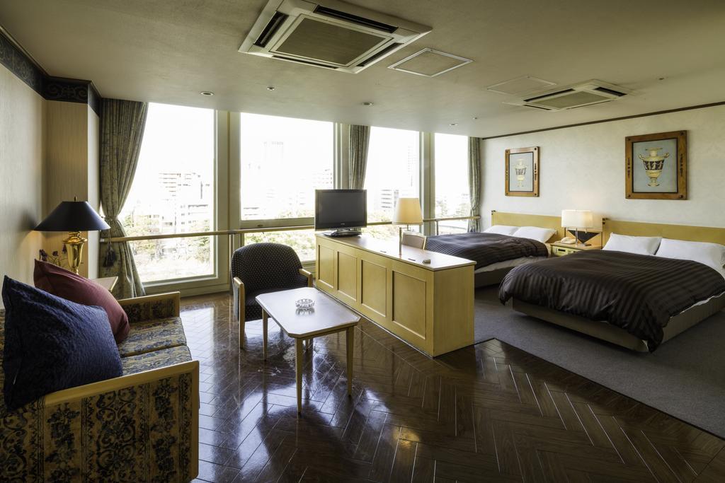 Hotel Osaka Castle Екстериор снимка