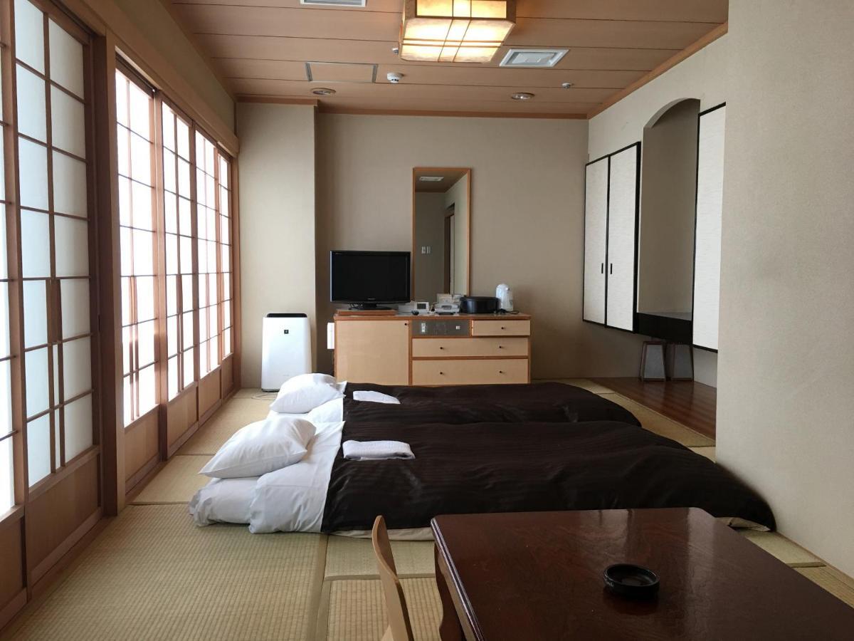 Hotel Osaka Castle Екстериор снимка